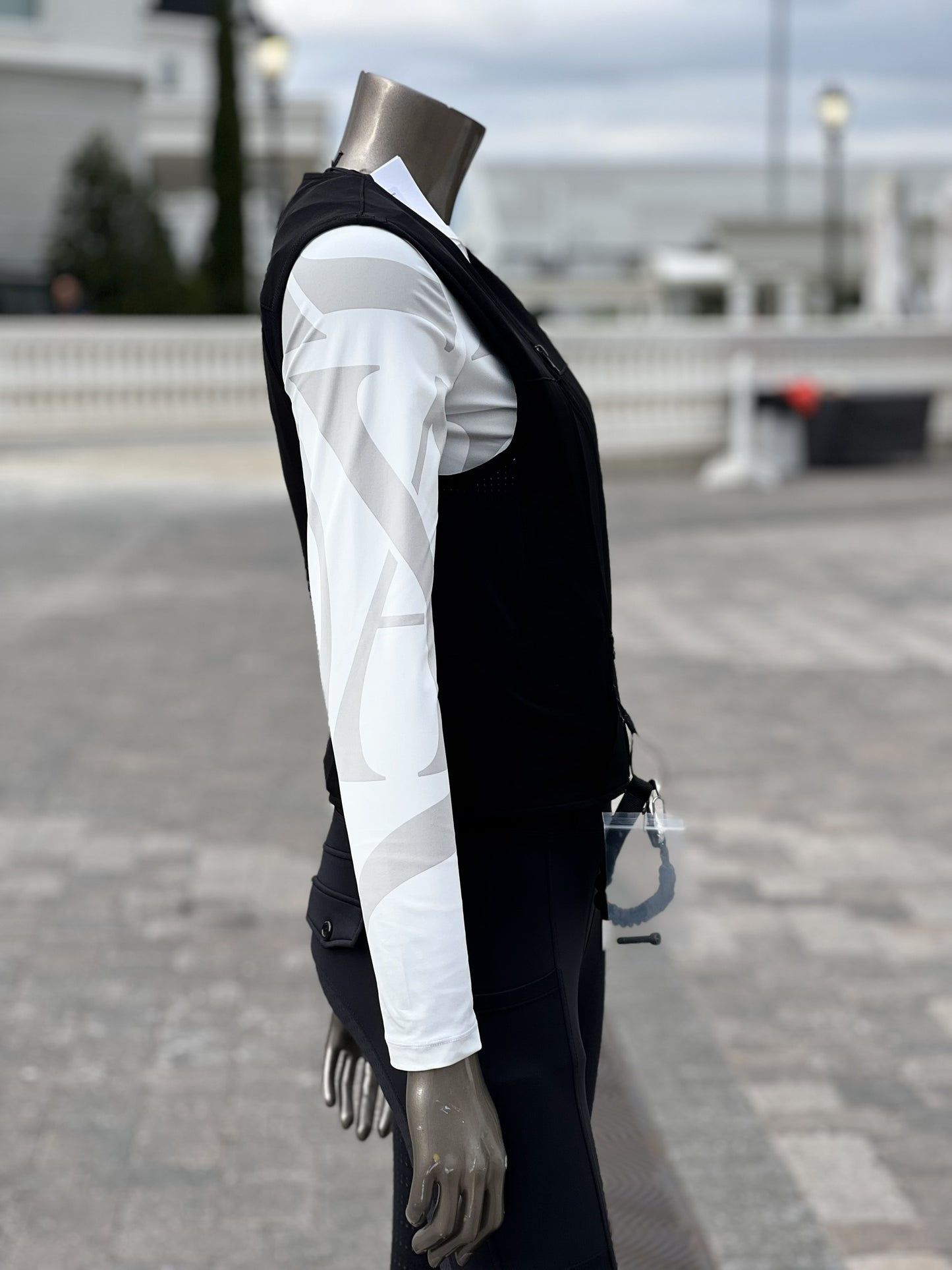 Proteq Genesis Airvest